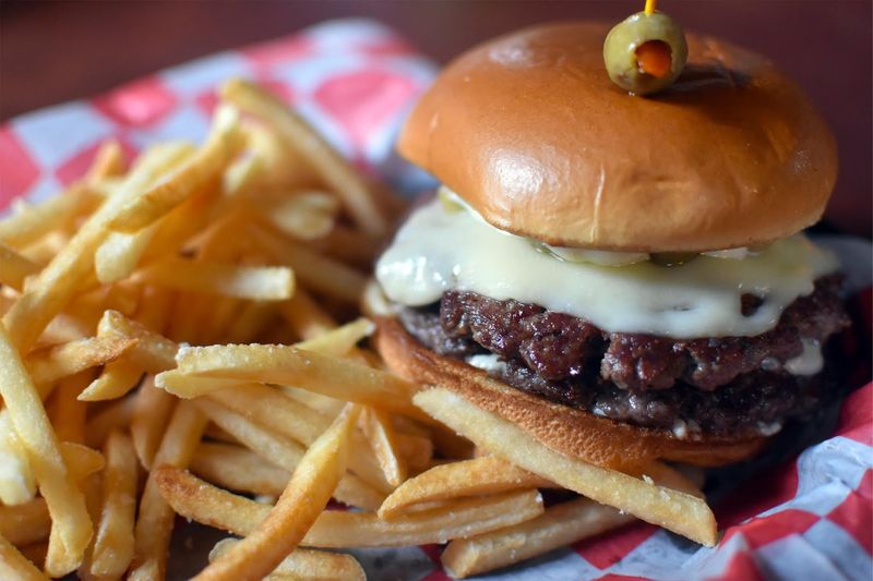 Comfort Food With a Retro Twist on the Menu Comfort Food With a Retro Twist on the Menu