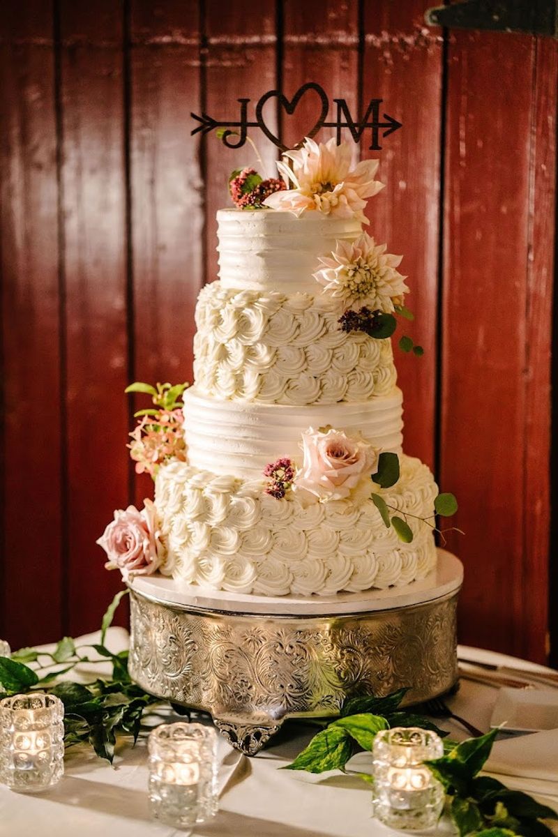 Custom Cakes That Go Above and Beyond Custom Cakes That Go Above and Beyond