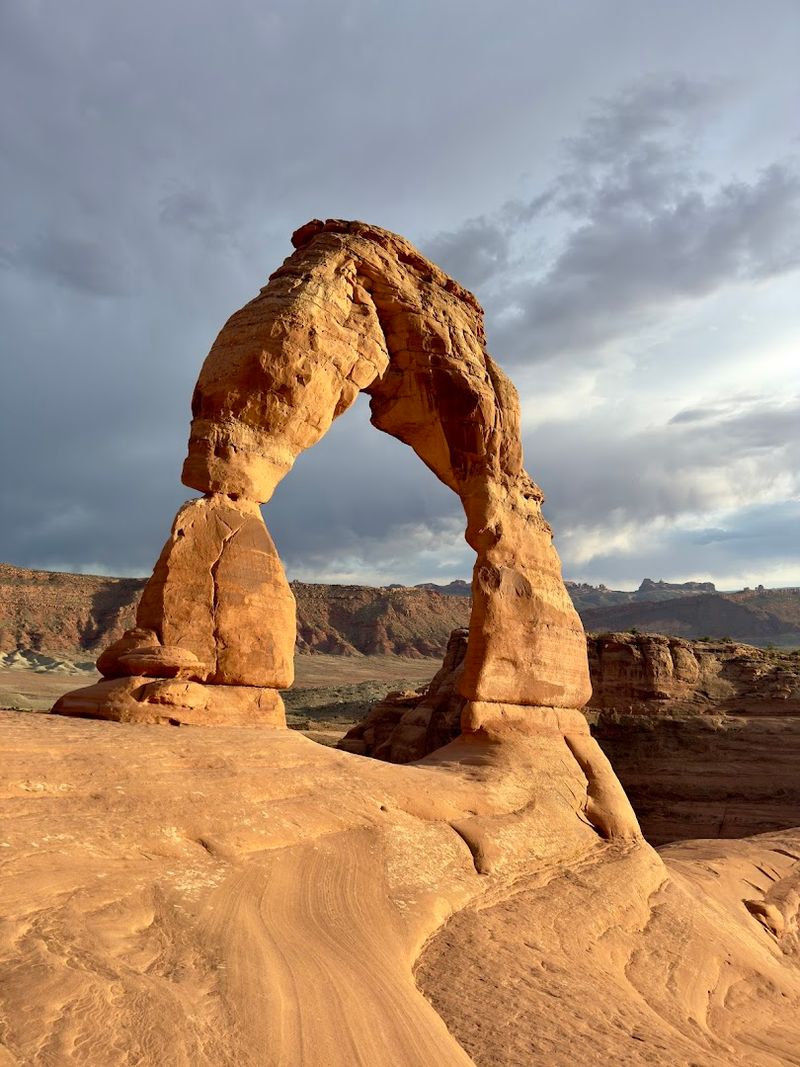 Delicate Arch Trail - Arches National Park, Utah