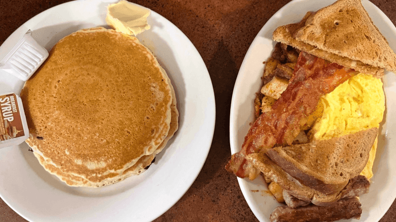 Dempsey's Breakfast & Lunch - Medford