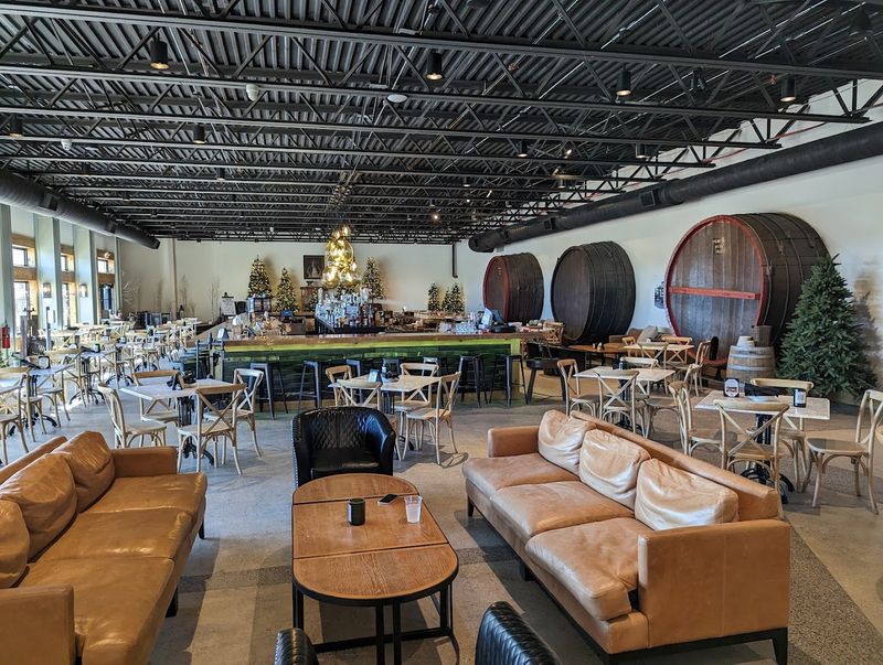 Dining Venues That Each Tell a Different Story Dining Venues That Each Tell a Different Story