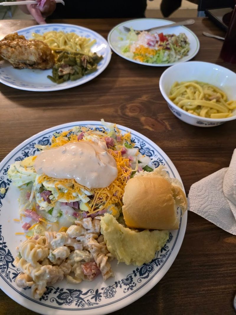 Dinner on the Buffet: Rotating Menus Keep It Interesting