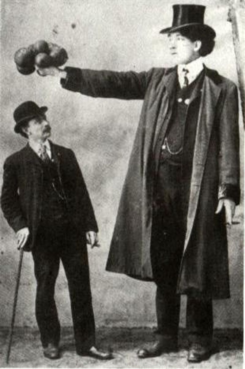 Edouard Beaupré (Canada) – 251 cm (8 ft 2.8 in)