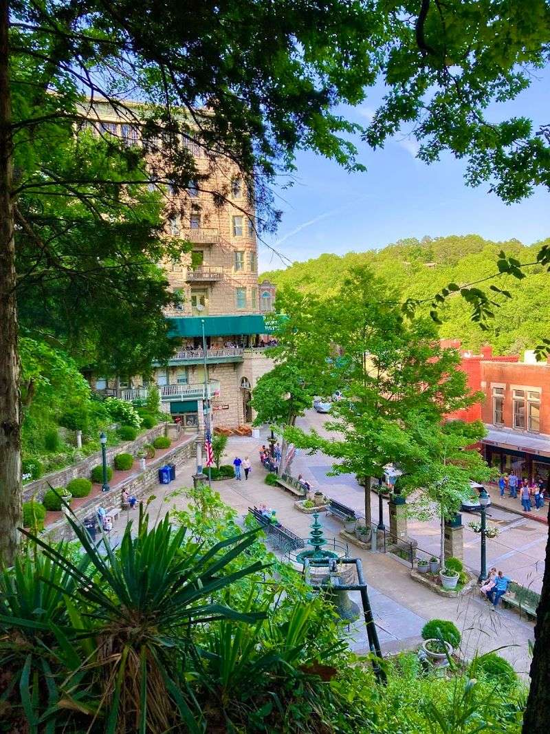 Eureka Springs, Arkansas Eureka Springs, Arkansas
