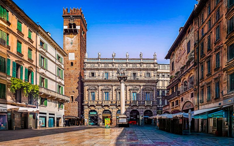 Explore Piazza delle Erbe