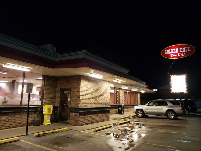 Golden Rule BBQ & Grill - Pell City
