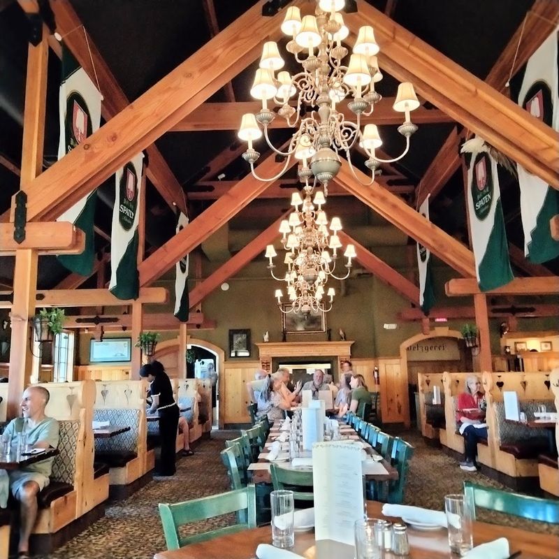 Family-Friendly Dining in a Space That Welcomes Every Generation