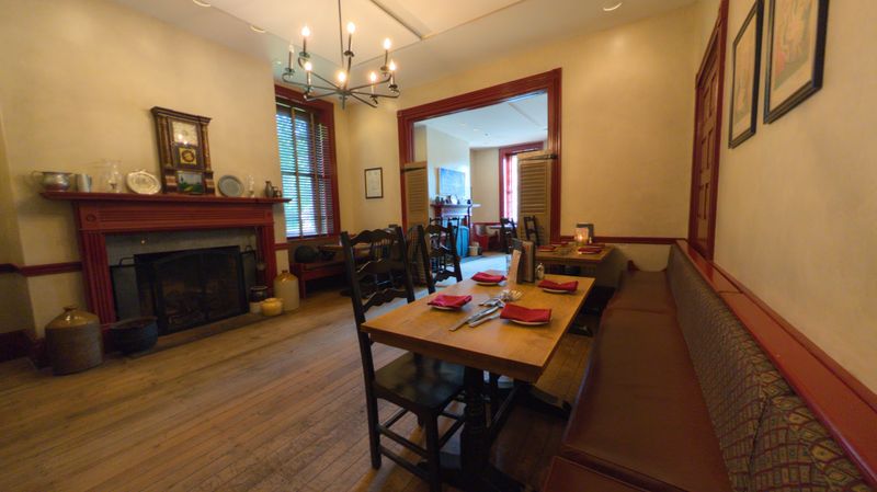Federal-Style Architecture You Can Actually Eat Dinner In