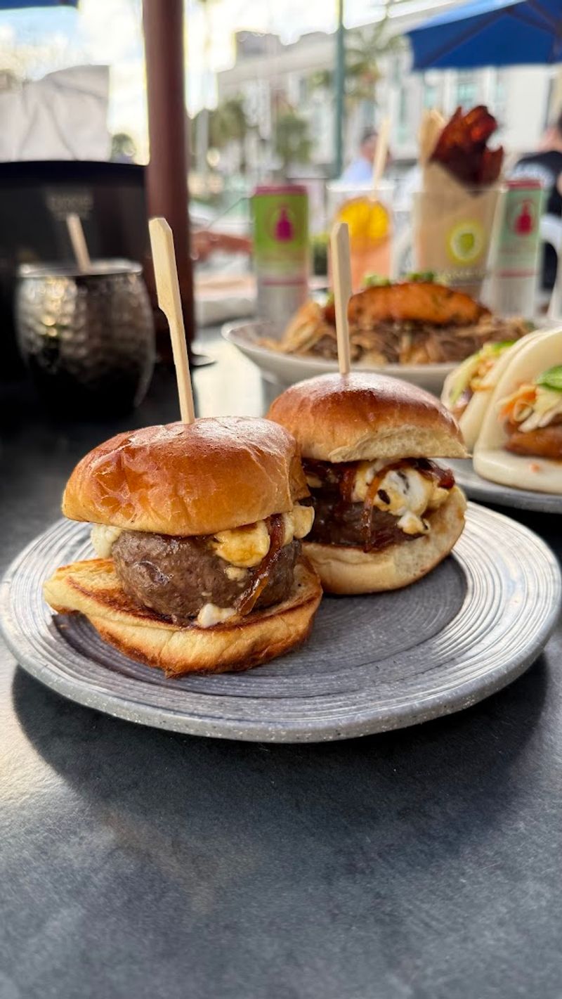 Food That Holds Its Own Against the Brews