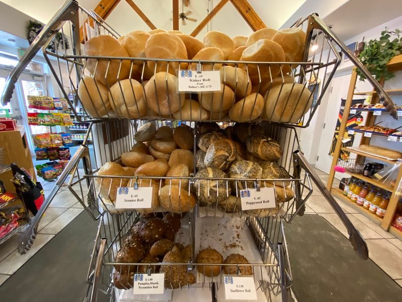 Fresh Bread That Puts Supermarket Loaves to Shame Fresh Bread That Puts Supermarket Loaves to Shame