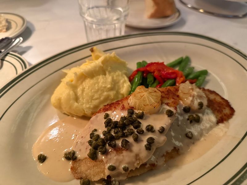 Fresh Fish Flown In Daily: Why It Actually Matters