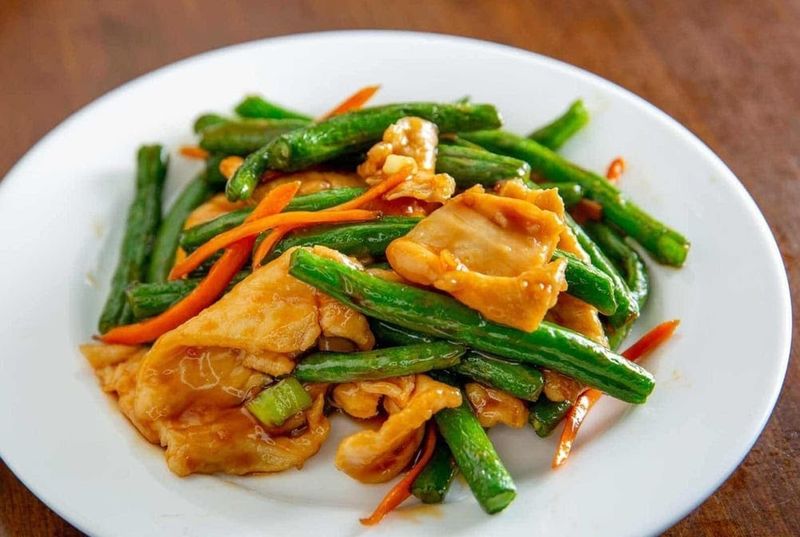 Fresh Ingredients and Reliable Cooking Keep Customers Coming Back Fresh Ingredients and Reliable Cooking Keep Customers Coming Back