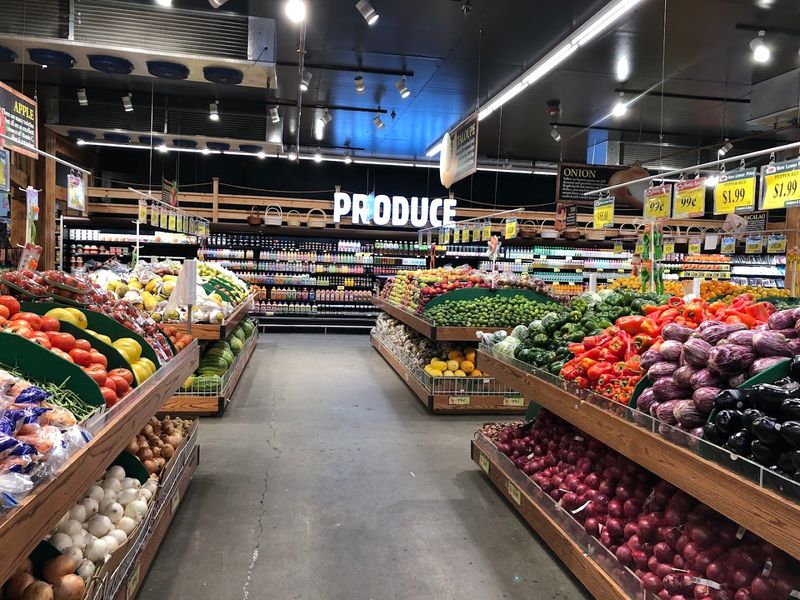 Fresh Produce That Keeps Shoppers Coming Back Fresh Produce That Keeps Shoppers Coming Back