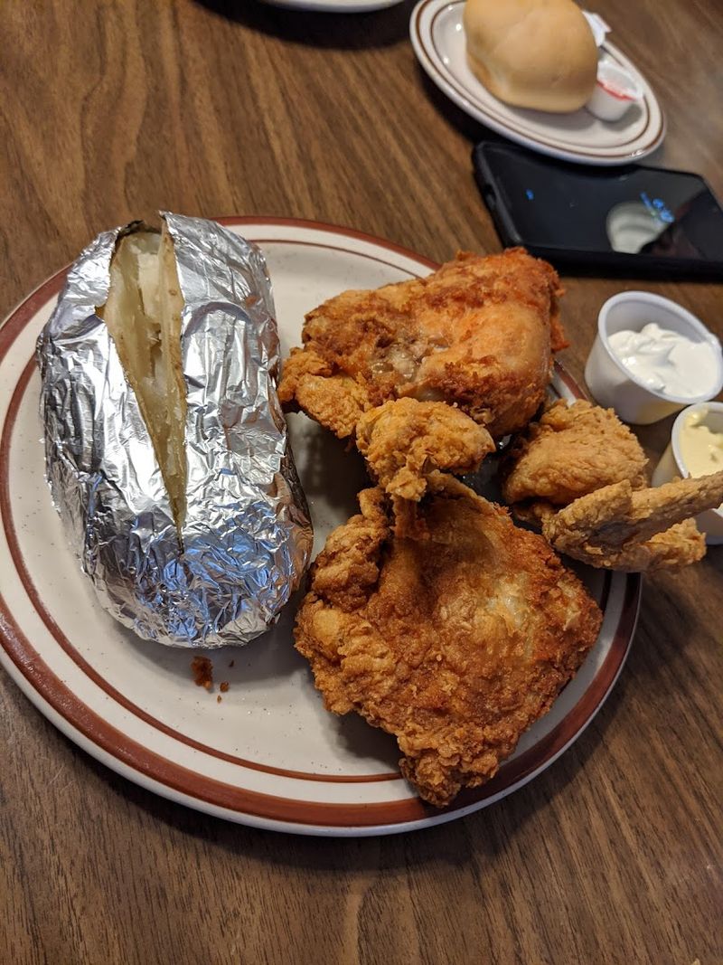 Fried Chicken Worth the Drive From Des Moines Fried Chicken Worth the Drive From Des Moines