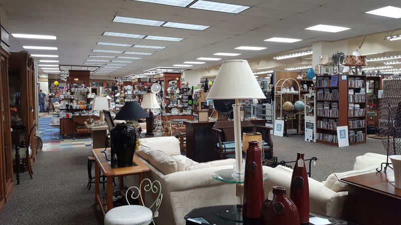 Furniture Finds That Are Hard to Walk Past Furniture Finds That Are Hard to Walk Past