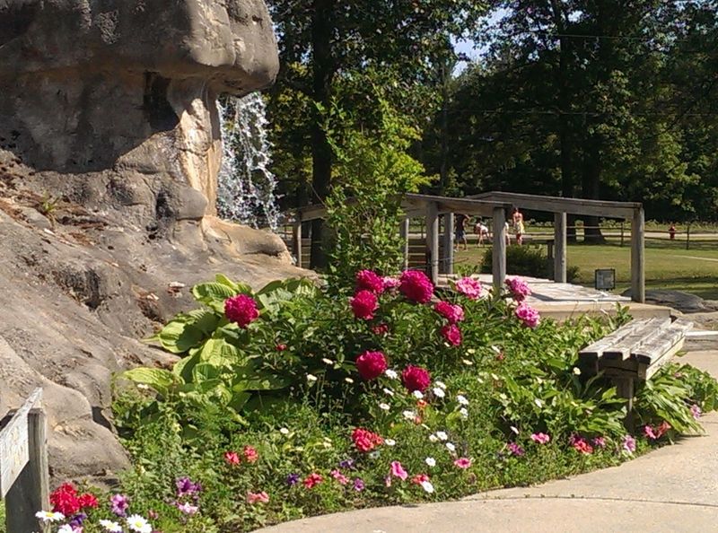 Gardens That Make Every Hole More Beautiful