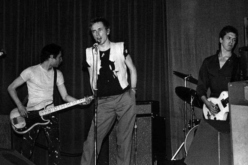 God Save the Queen (Sex Pistols)