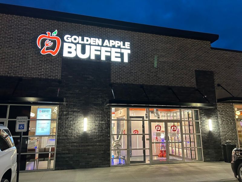 Golden Apple Buffet in Cedar Rapids