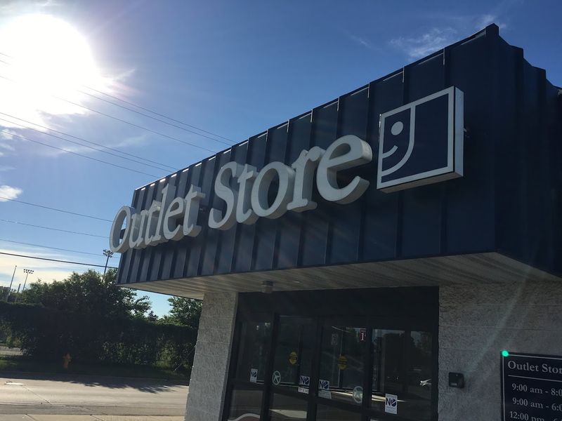 Goodwill NCW Outlet, Appleton, Wisconsin Goodwill NCW Outlet, Appleton, Wisconsin