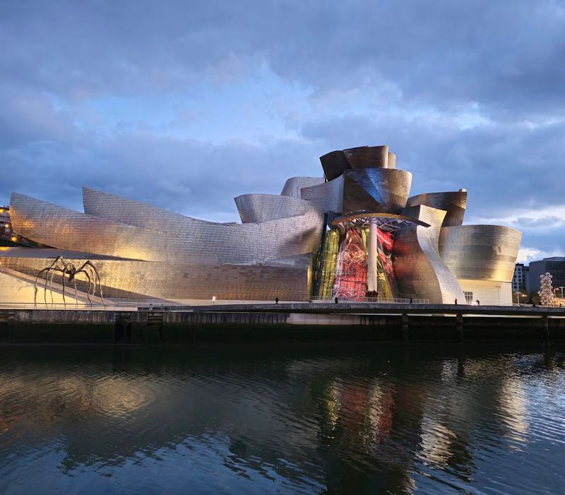 Guggenheim Museum Bilbao - Bilbao, Spain Guggenheim Museum Bilbao - Bilbao, Spain