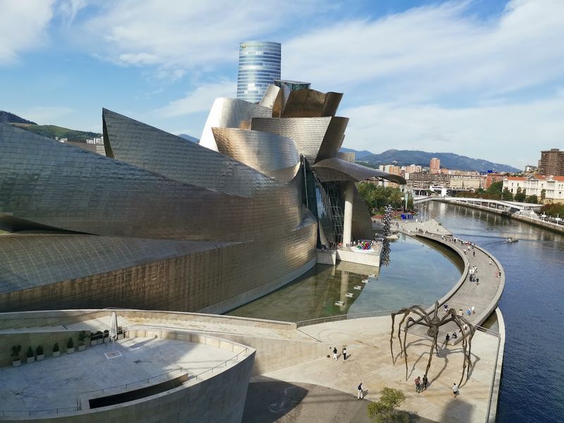 Guggenheim Museum — Bilbao