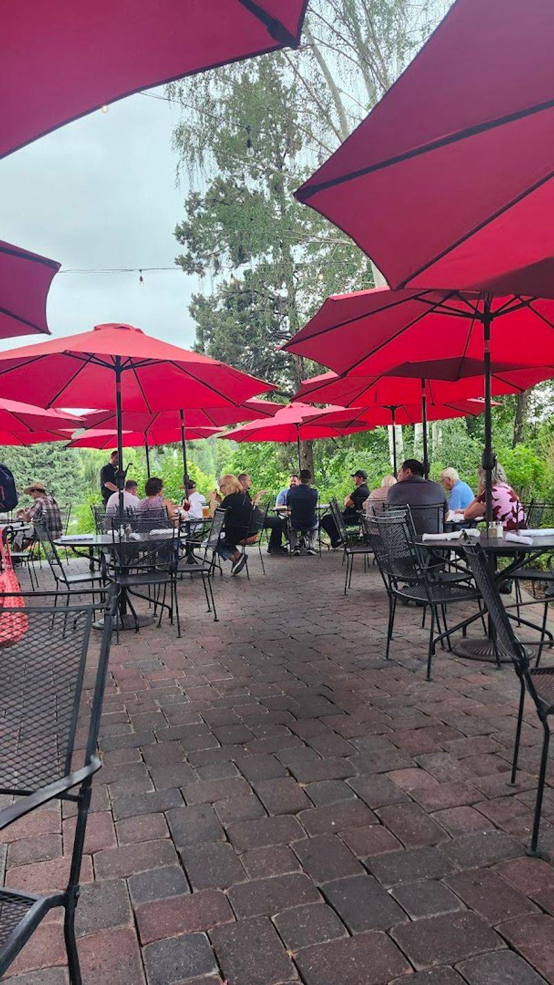 Happy Hour Worth Rearranging Your Schedule For Happy Hour Worth Rearranging Your Schedule For