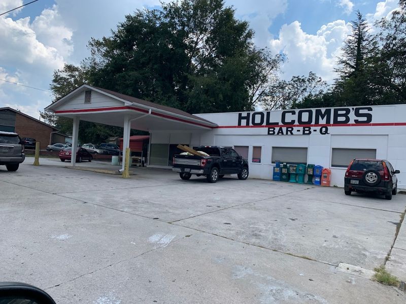 Holcomb's Bar-B-Que in Greensboro