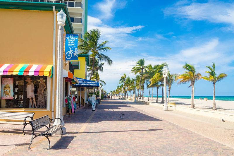 Hollywood Beach Broadwalk, Hollywood