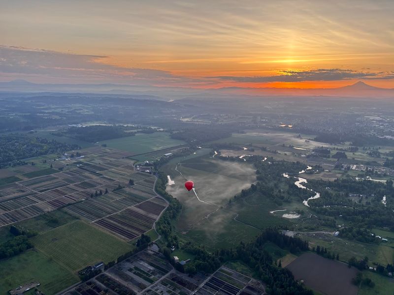 Hot Air Balloon Views Over Tulip Fields — Woodburn, Oregon Hot Air Balloon Views Over Tulip Fields — Woodburn, Oregon