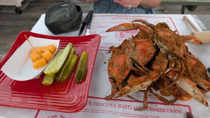 How to Order Whole Crabs Like a Local