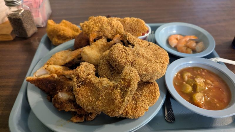 Huckleberry's Catfish Buffet — Searcy
