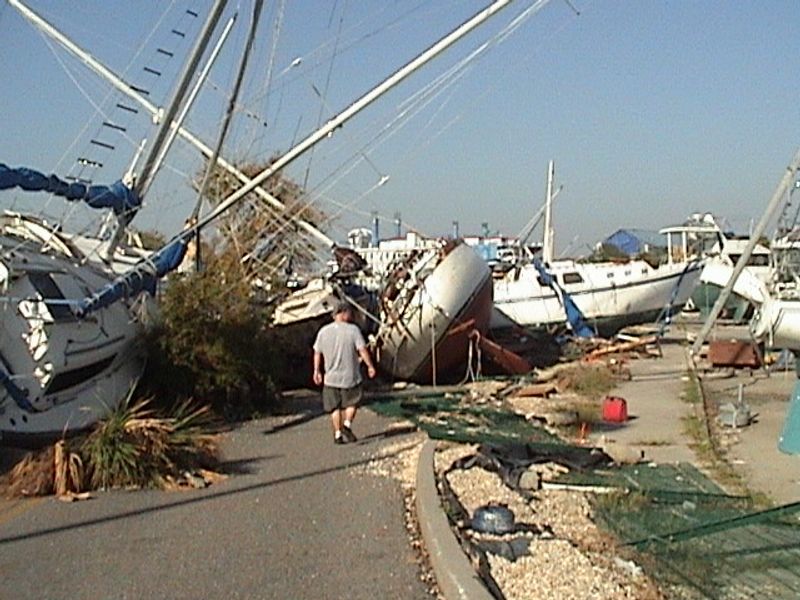 Hurricane Katrina Turned a Major American City Into a Disaster Zone