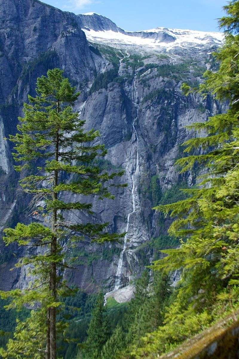 James Bruce Falls — British Columbia, Canada James Bruce Falls — British Columbia, Canada