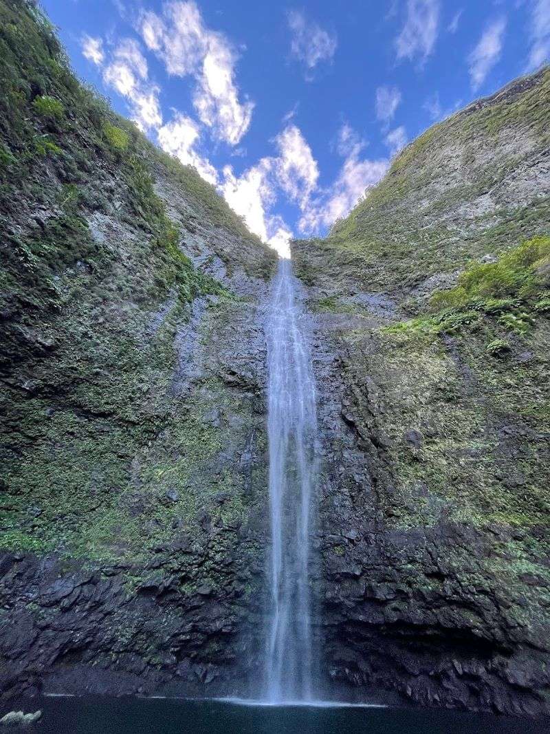 Kalalau Trail Waterfalls — Kauai, Hawaii Kalalau Trail Waterfalls — Kauai, Hawaii