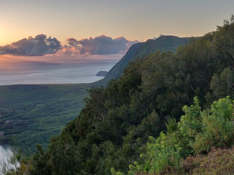 Kalaupapa Cliffs — Molokai, Hawaii Kalaupapa Cliffs — Molokai, Hawaii