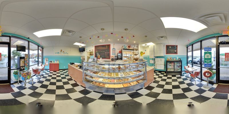 Kelly's Bakery — Hamilton