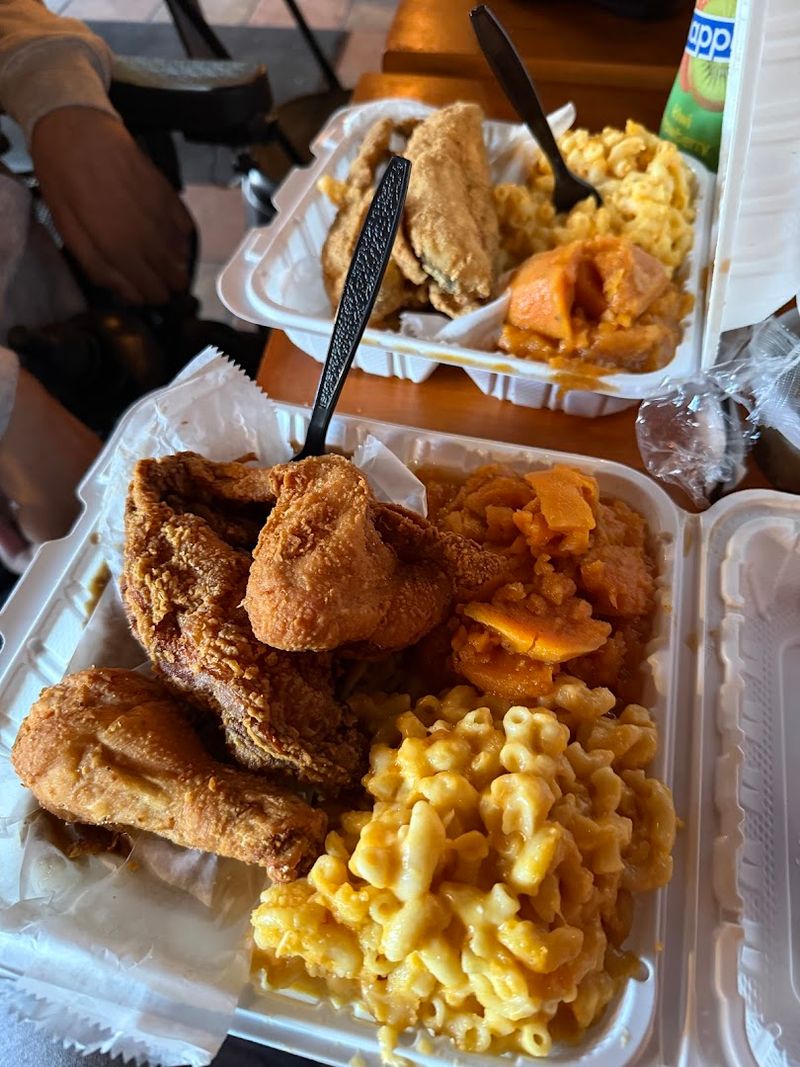 Khi and Eli Food For The Soul in Springfield
