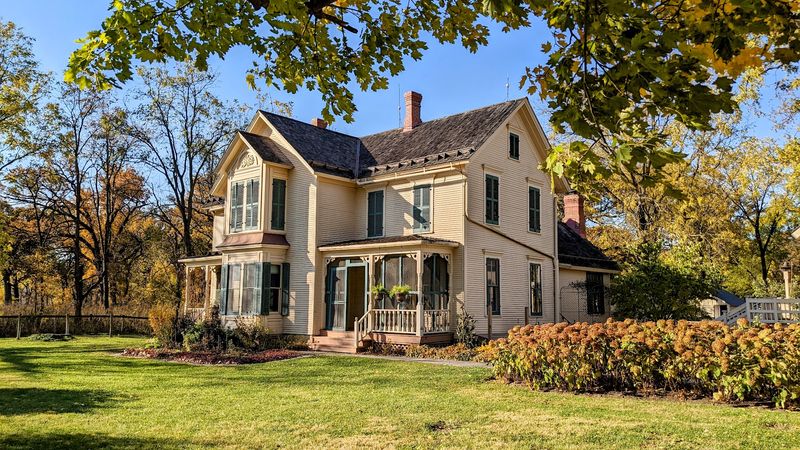 Kline Creek Farm - West Chicago, Illinois