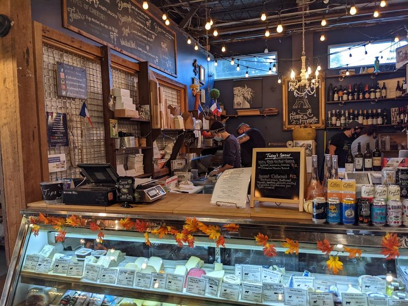 La Femme du Fromage: Cheese That Commands Attention