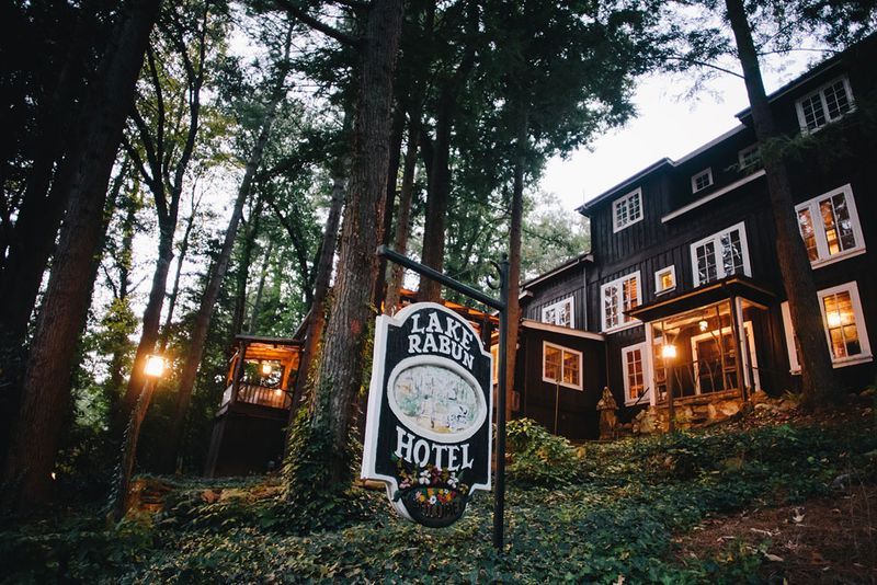 Lake Rabun Hotel Restaurant in Lakemont