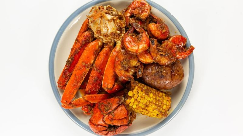 Lee's Seafood Boil — Cleveland and Columbus