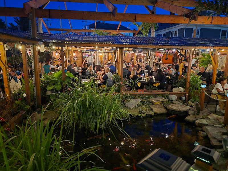 Live Music And The Atmosphere It Creates Live Music And The Atmosphere It Creates
