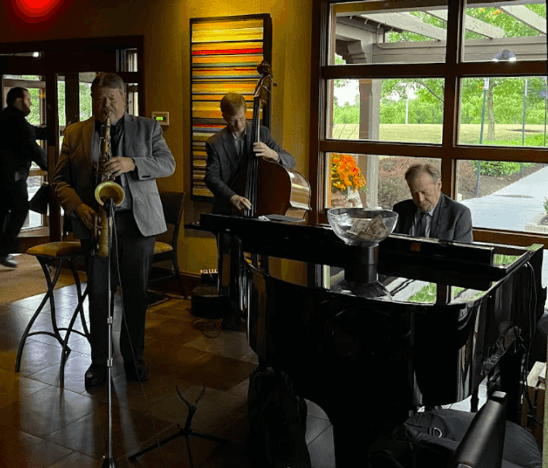 Live Music That Earns Its Place in the Room Live Music That Earns Its Place in the Room