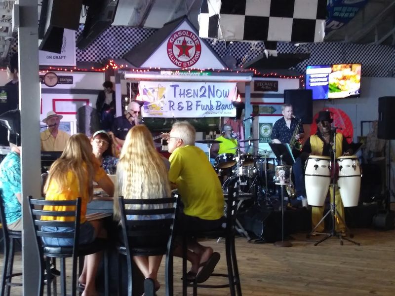 Live Music That Sets the Mood