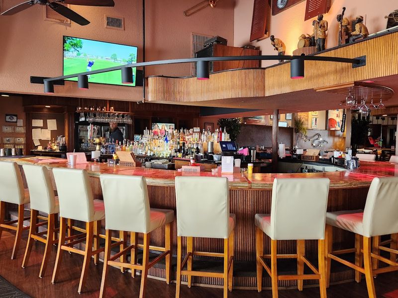 Live Music and a Bar Scene Worth Staying For