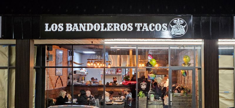 Los Bandoleros Tacos, East Brunswick, New Jersey