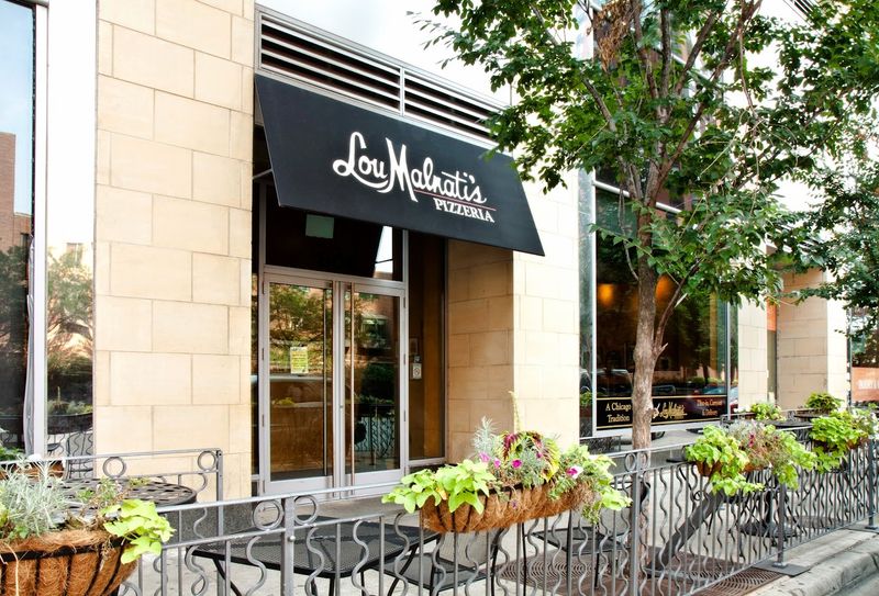 Lou Malnati’s Pizzeria (Chicago, IL)