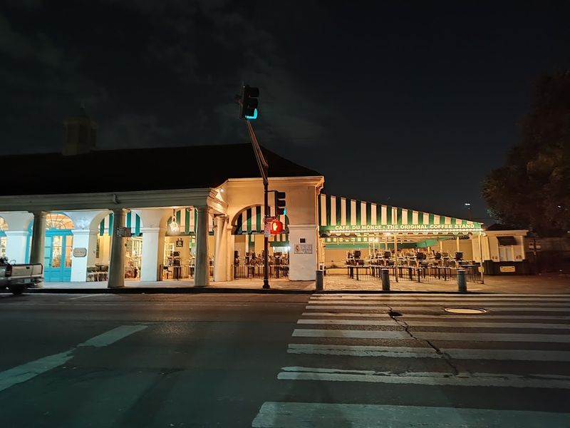 Louisiana - Cafe du Monde (New Orleans) Louisiana - Cafe du Monde (New Orleans)