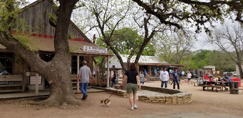 Luckenbach Luckenbach