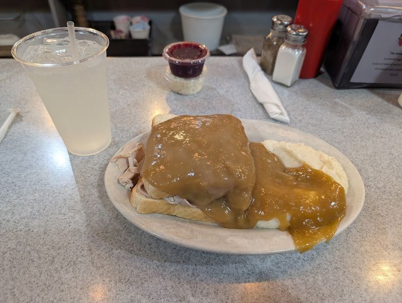 Lunch Hits Just as Hard as Breakfast Does Lunch Hits Just as Hard as Breakfast Does